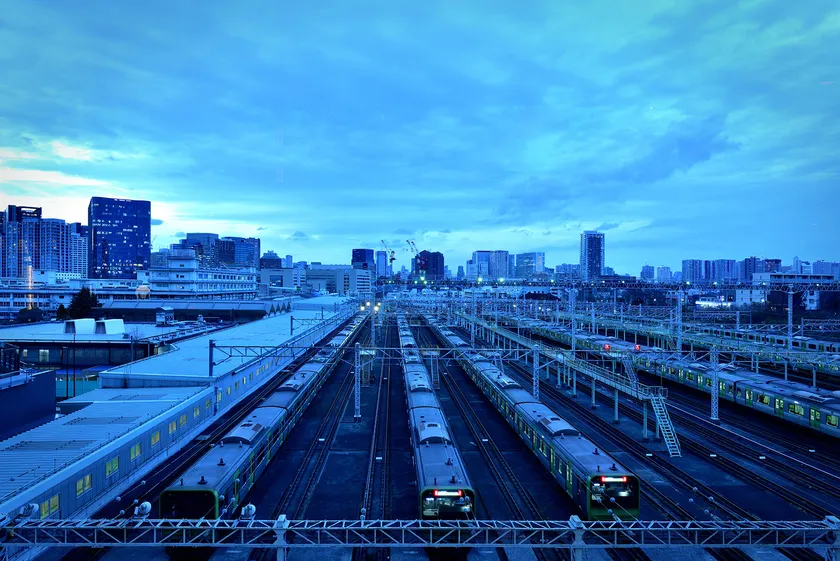 大井町駅に隣接する「東京総合車両センター」