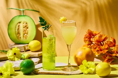 カクテルドリンク (左)翠風 (右)Pasionade