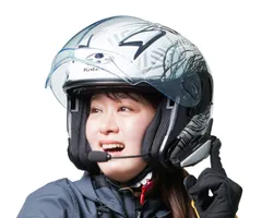 サイン・ハウス次世代オートバイ用インカム「B+COM 7X EVO」