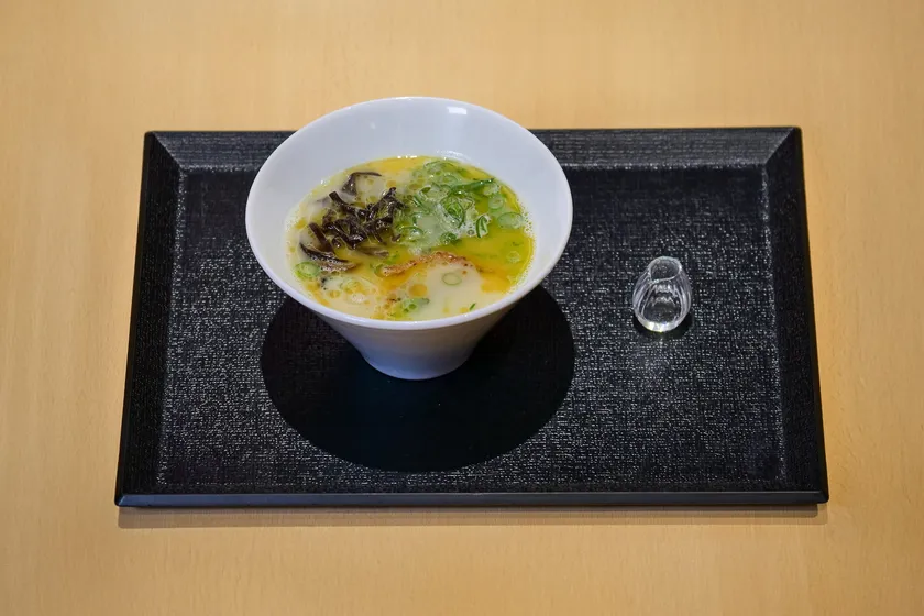 1日分のオメガ3・MCTオイルが摂れる鶏白湯ラーメン