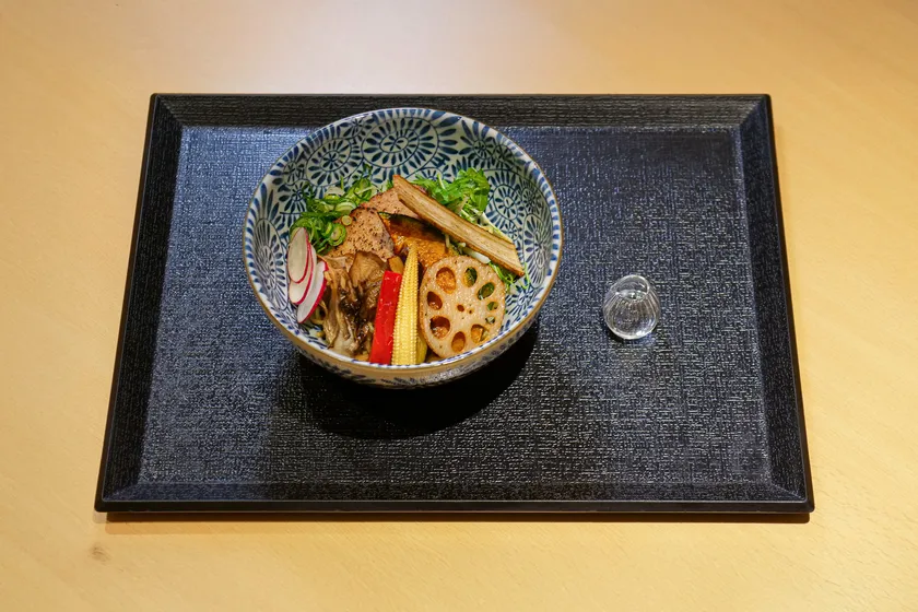 1日分のオメガ3・MCTオイルが摂れるヴィーガンまぜそば