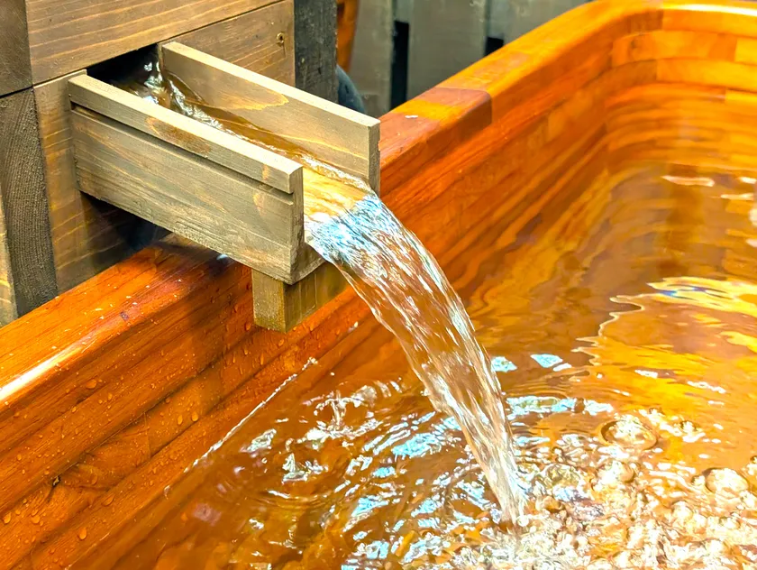 火照った体を優しく包み込む