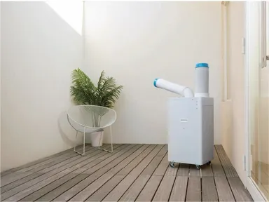 ストッパー付きキャスターで「移動」も「固定」も