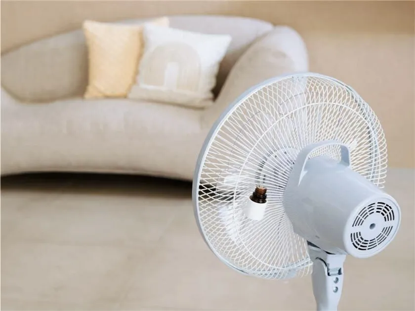 “使うたびにリラックス”アロマホルダー装着イメージ