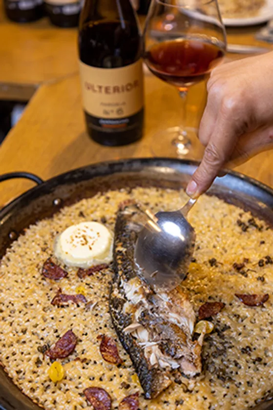 越田の鯖とチーズ工房 千のパエリア