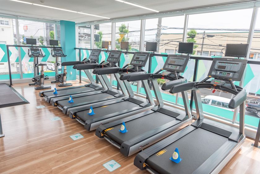 24時間ジムの「続かない」をゼロに　
スマートフィット100、最大12回の
「無料パーソナルトレーニング」で初心者の習慣化を徹底サポート