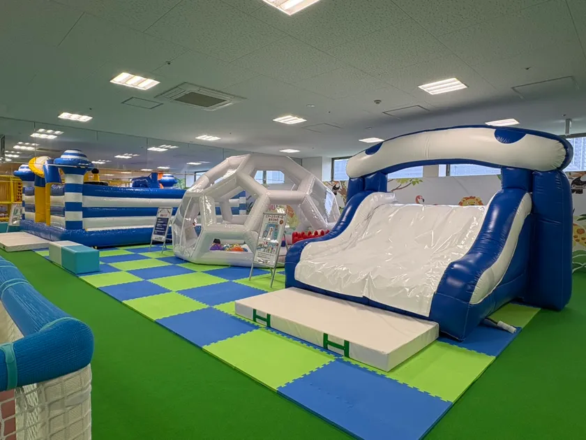 エアー遊具