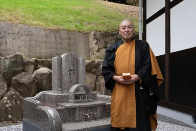 自然に還る共同墓で安心の永代供養を