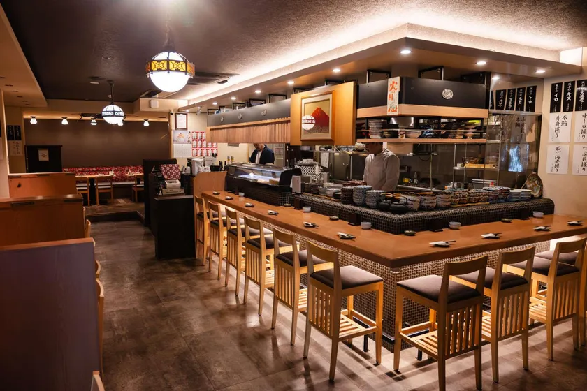 店舗内観1