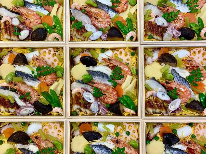 魚春特製「ばら寿司」