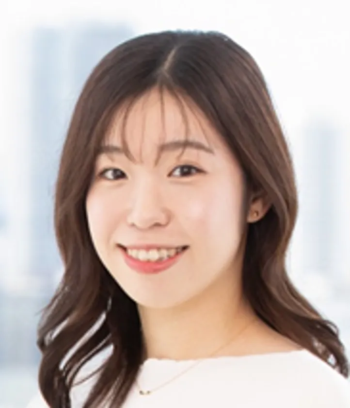 キャスター　出野 泉花