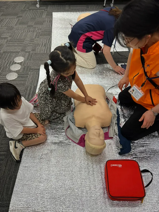 AED体験の様子