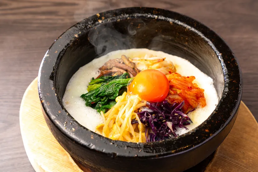 “特製”石焼ピビンバ