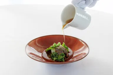 「穀雨(こくう)」の美しさを伝えるための一皿。