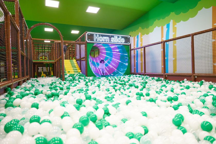 屋内アミューズメントエリア新登場　
白樺リゾート インドアパーク4月18日(土)オープン