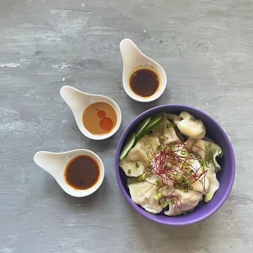 フードトラック(西エリア 106.CLOTH OVER)