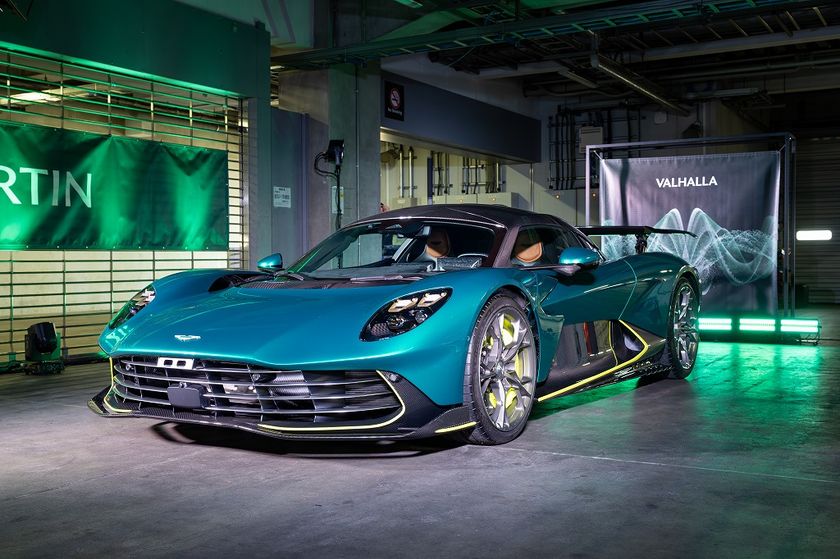 SKYGROUP運営「アストンマーティン東京」
世界限定999台の次世代スーパーカー
「Aston Martin Valhalla」国内デリバリーを開始