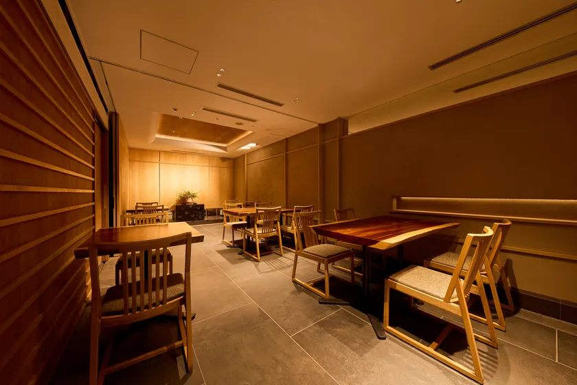 元麻布 ささ野 テーブル席