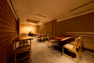 元麻布 ささ野 テーブル席