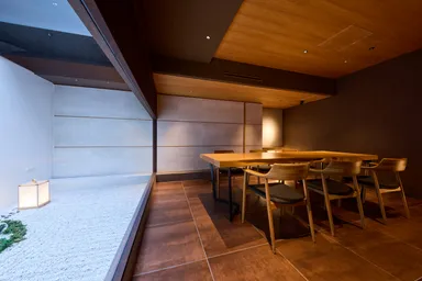 元麻布 ささ野 6名用個室