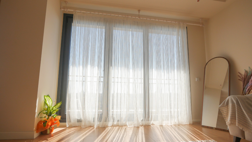 断熱リフォームは冬だけじゃない　
「夏の酷暑」にこそ、窓が効く　
優先箇所・予算別プランニング・補助金シミュレーションを
プロが徹底解説