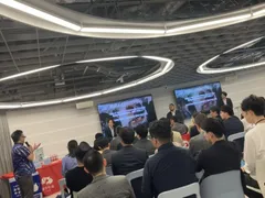 参加者との共創ディスカッションの様子