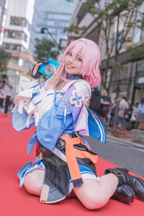 コスプレを楽しむ来場者3