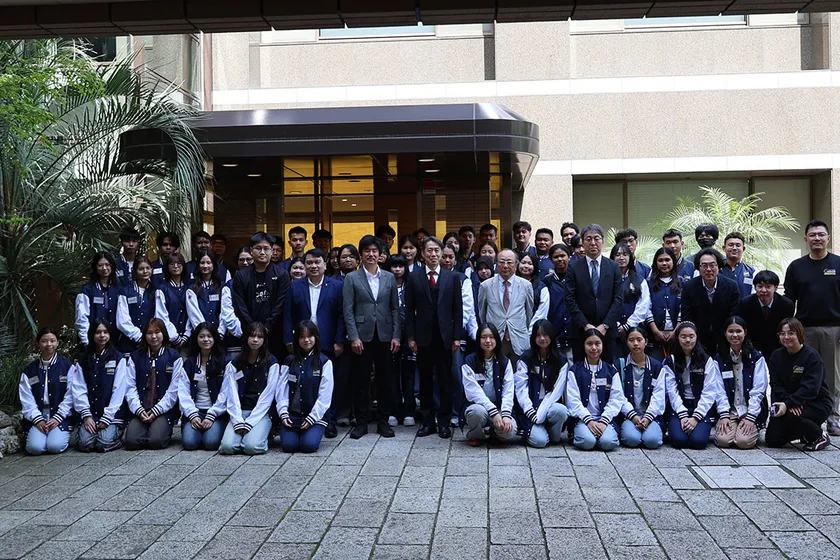 オリエンテーションでの集合写真