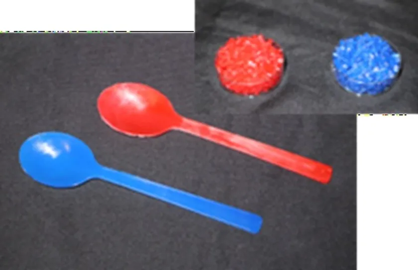 シリカ複合体を添加したマスターバッチおよび、それらを用いて射出成形により作製した各色のスプーン