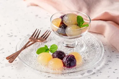 そのままデザートでも、ドリンクに入れてつぶしながら楽しんでも！ぷにっと新感覚「ジャム玉」