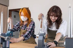 仲間と手作りコインリング