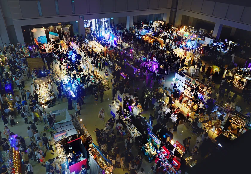 暗いブースエリア