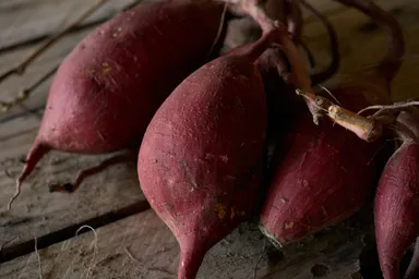 美山産さつまいもを使用したスイーツ展開