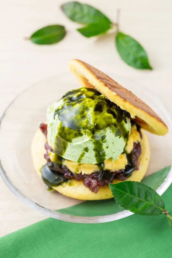 冷やしばたーあんどら焼き【葛練り抹茶】 1個580円