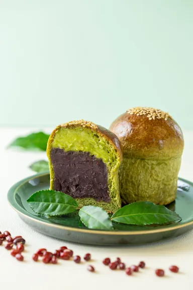 冷やし熱海ばたーあんパン抹茶 1個580円