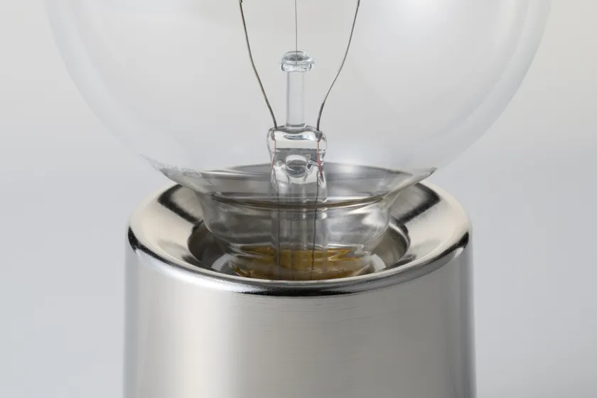 点けても消しても美しいシーリングライト