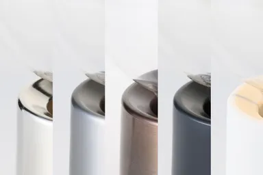 素材の個性が光る新色ラインナップ