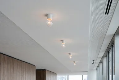 ミニマルな造形がシーンを選ばない汎用性