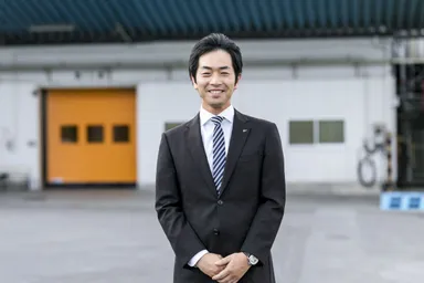 代表取締役　里村 俊介