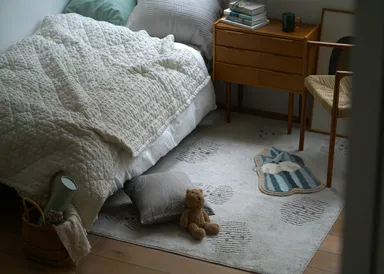 クリームテリアラグ