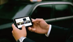 スマートフォンやPCで学べるロゼッタストーンは、忙しいドライバーでも待機時間などにも学習可能。