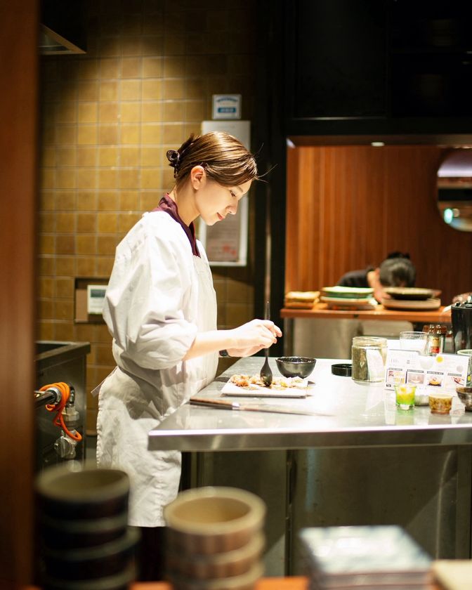 混沌とした渋谷に、温もりの「島」が生まれる　
小料理や「しま」2026年5月13日、渋谷・桜丘町にオープン