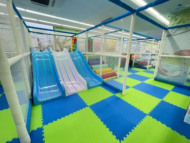 スーパージャングルジム