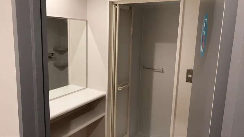 シャワールーム