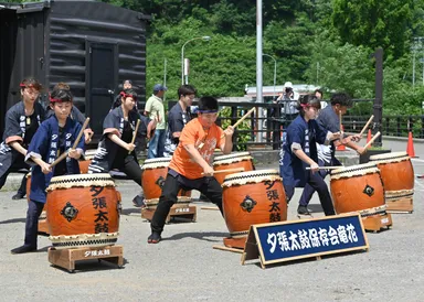 夕張太鼓保存会「竜花」のパフォーマンス