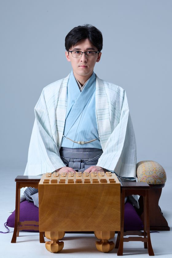 棋士・伊藤匠二冠との広告出演契約締結のお知らせ