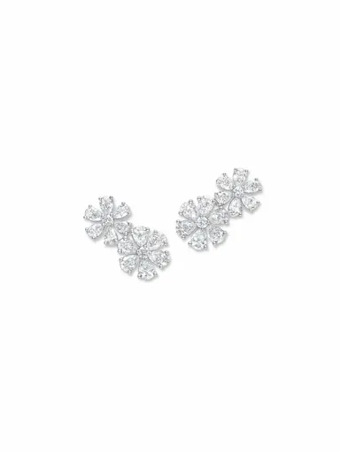 フォーゲット・ミー・ノット・ツインイヤリング　5,258,000円(税込)