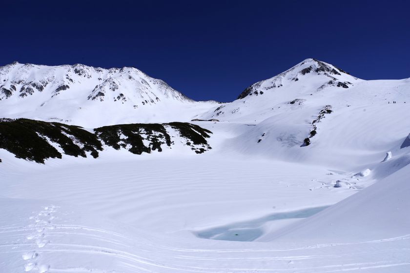 「立山黒部アルペンルート」に初夏の訪れ　
2026年5月12日(火)より「みくりが池雪解け情報」配信開始！