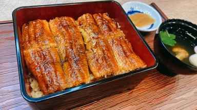 外はパリッと香ばしく、中は溢れるほどの旨味が味わえます。