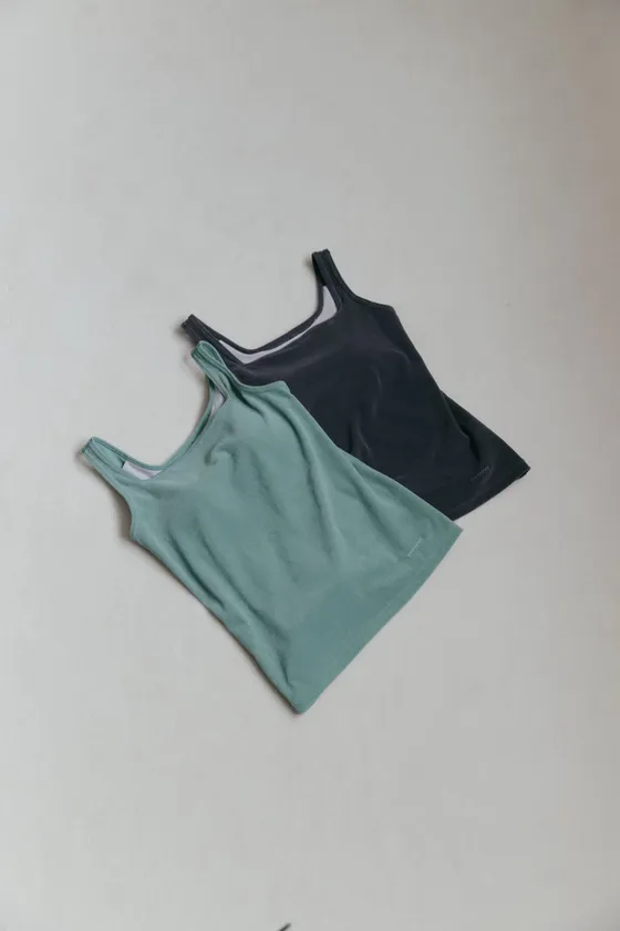 Cup In Pile Tank Top1